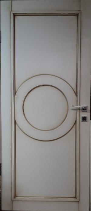 Межкомнатная дверь в профиле массив (эмаль с патиной) Крымск